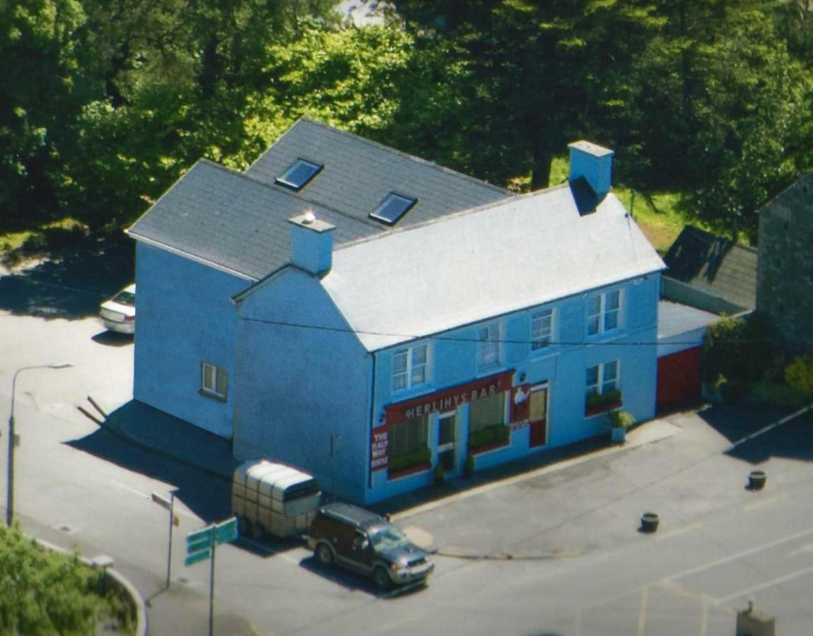 Herlihy'S, Half-Way-House Farranfore Exterior foto